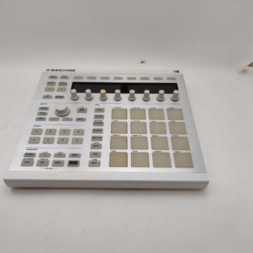 Native Instruments Maschine MKII- Beatmaking Machine €149.99 beschikbaar voor biedingen