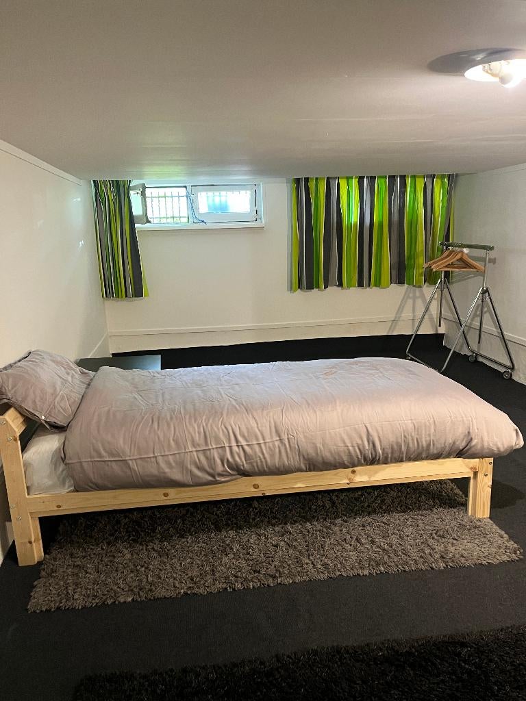 kamer de huur in Oud West, Huizen en Kamers, Kamers te huur, Minder dan 20 m², Amsterdam