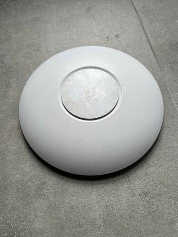 UniFi UAP AC Pro Access Point beschikbaar voor biedingen