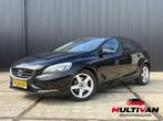 Volvo V40 1.6 T3 Momentum | HARMAN KARDON | NETTE WAGEN, Auto's, Voorwielaandrijving, Gebruikt, 4 cilinders, 150 pk
