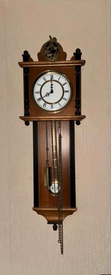 Oude Pendule Klok beschikbaar voor biedingen