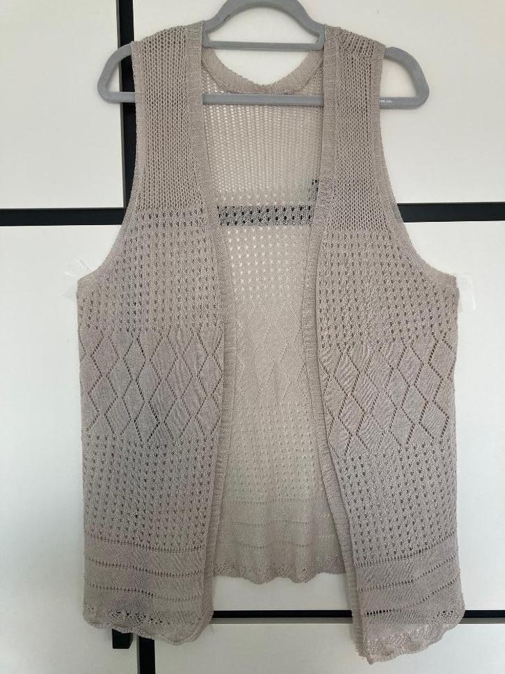 ZGAN vest mouwloos open ajour zandkleur maat 48-50, Kleding | Dames, Truien en Vesten, Zo goed als nieuw, Maat 46/48 (XL) of groter