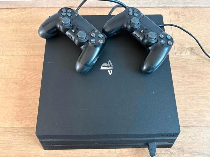 PS4 Pro 1TB met 2 controllers en 10 games, Spelcomputers en Games, Spelcomputers | Sony PlayStation 4, Zo goed als nieuw, Pro