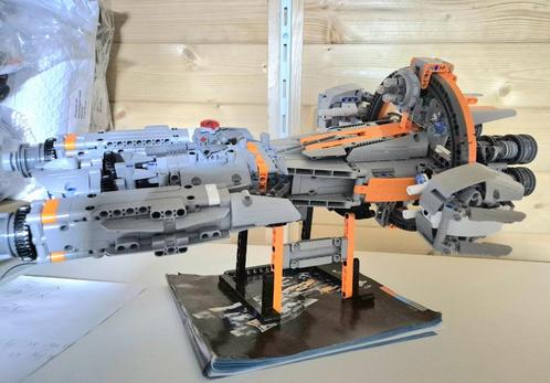 Ruimte transport schip gebouwd, Hobby en Vrije tijd, Modelbouw | Vliegtuigen en Helikopters, Nieuw, Overige merken, Verzenden