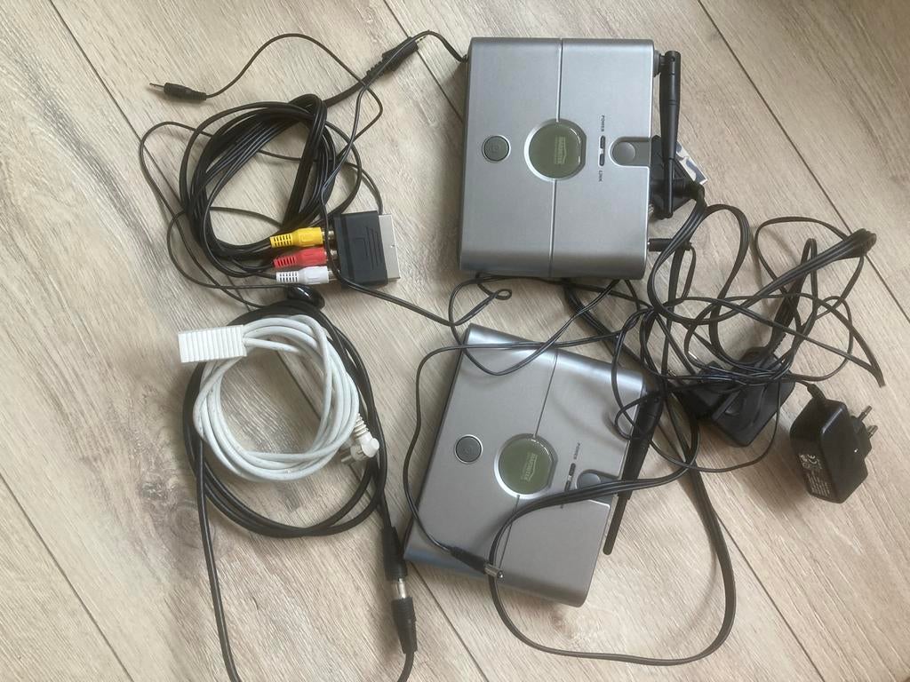 Draadloze TV zender en ontvanger set, Ophalen of Verzenden, Gebruikt, Minder dan 2 meter, Tv-kabel