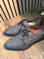 Nette herenschoenen - New Shape - Maat 43, Overige kleuren, Nieuw, Ophalen of Verzenden, Veterschoenen