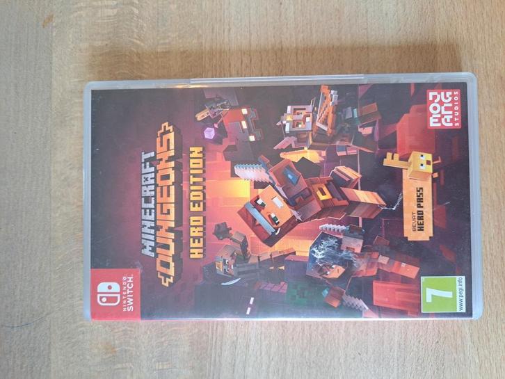 Minecraft Dungeons - Hero Edition, Spelcomputers en Games, Games | Nintendo Switch, Zo goed als nieuw, Avontuur en Actie, 1 speler