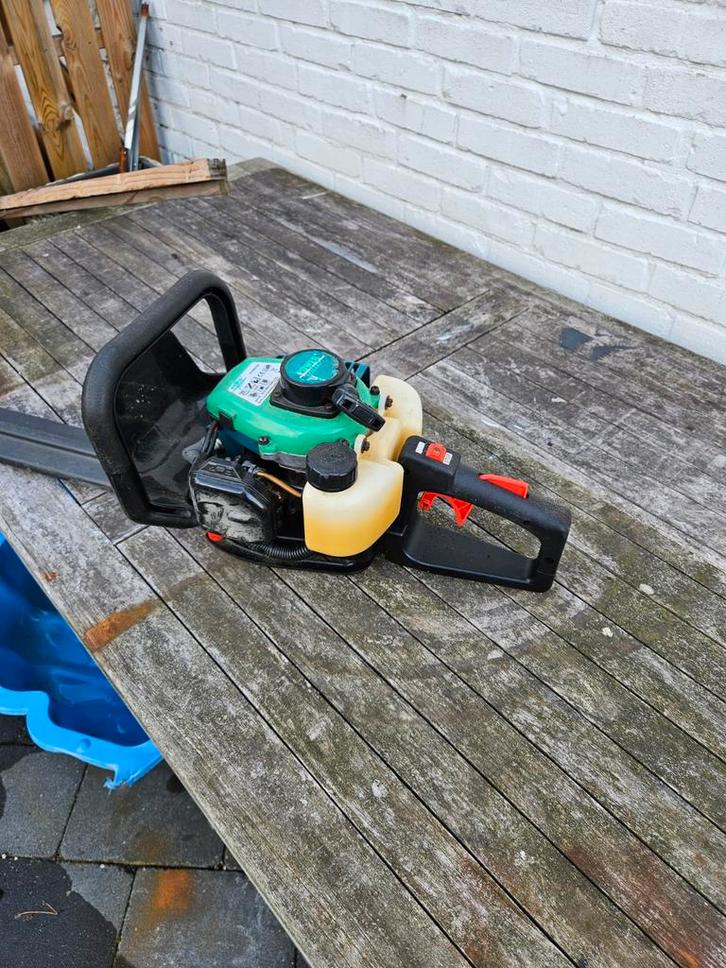 Motor Heggenschaar - Powerplus POW6125, Tuin en Terras, Heggenscharen, Gebruikt, Benzine, Ophalen