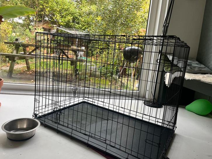 Bench hond zwart, Dieren en Toebehoren, Hondenbenches, Zo goed als nieuw, Ophalen
