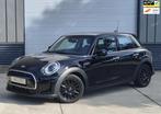 Mini One 1.5 Business Edition NAVI CARPLAY SPORTSTOELEN, Auto's, Mini, Voorwielaandrijving, 136 pk, Leder en Stof, Zwart
