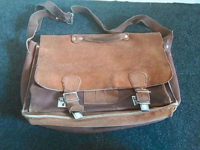 schooltas boekentas aktetas schoudertas enorm soepel leer, Sieraden, Tassen en Uiterlijk, Tassen | Schooltassen, Gebruikt, Overige typen