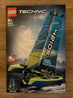 Lego Technic Catamaran 42105, Ophalen of Verzenden, Zo goed als nieuw, Complete set, Lego
