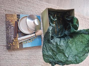 Mooie nieuwe scheerset beschikbaar voor biedingen