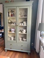 Vitrinekast met glazen deuren 1x1,35x0,35 mtr, Ophalen