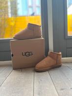Nieuwe UGG Ultra Mini Maat 38 met doos, Kleding | Dames, Schoenen, Ophalen of Verzenden, Nieuw, Lage of Enkellaarzen