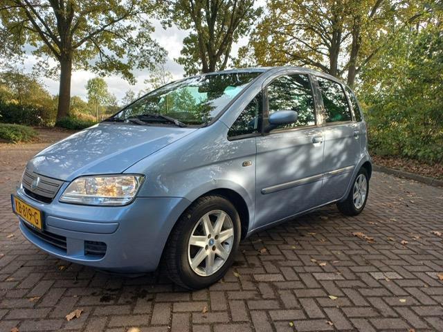 Fiat Idea 1.4-16V airco autom TomTom navi sp velgen, Auto's, Fiat, Bedrijf, Te koop, Idea, ABS, Airbags, Airconditioning, Boordcomputer