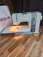 Bernina 931 naaimachine, Hobby en Vrije tijd, Naaimachines en Toebehoren, Ophalen of Verzenden, Zo goed als nieuw, Naaimachine