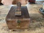 Vintage schoenpoetsdoos met opstap voor schoen, Ophalen of Verzenden, Zo goed als nieuw, Minder dan 50 cm