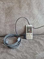 Oude Sony Ericsson telefoon met oplader, Ophalen of Verzenden, Gebruikt, Zonder simlock