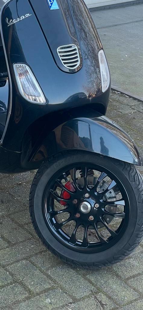 Vespa Sprint kleine trommel velgen, Fietsen en Brommers, Brommeronderdelen | Scooters, Zo goed als nieuw, Piaggio, Ophalen of Verzenden