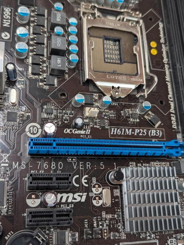 MSI H61M-P25, LGA 1155/Socket H2, Intel (MS-7680, Computers en Software, Moederborden, Zo goed als nieuw, DDR3, Ophalen of Verzenden