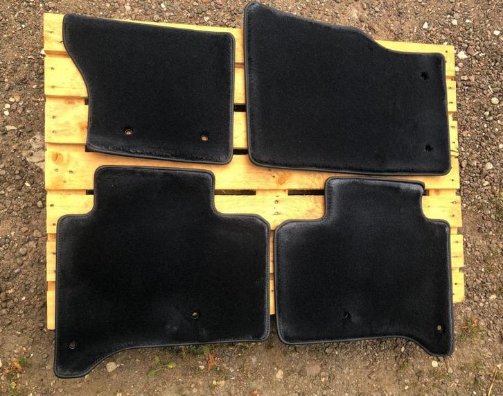 Genuine LR072282 Carpet Floor Mat Set for Range Rover, Auto-onderdelen, Interieur en Bekleding, Rover, Land Rover, Nieuw, Ophalen of Verzenden
