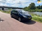 Ford Focus C-Max 2.0-16V Ghia [Airco ijs koud], Auto's, Ford, Voorwielaandrijving, 65 €/maand, Lichtsensor, Gebruikt
