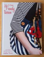 Trendy Tassen Haken en Breien - Jaroslava Dovcová - 2013, Gebruikt, Breien of Haken, Ophalen of Verzenden, Nvt