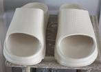 nieuwe beige slippers maat 39, Slippers, Beige, Nieuw, Ophalen of Verzenden