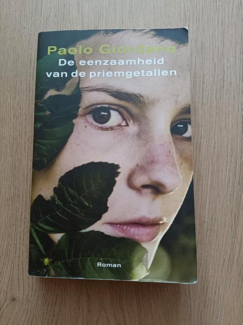 Paolo Giordano - De eenzaamheid van de priemgetallen, Boeken, Literatuur, Zo goed als nieuw, Nederland, Ophalen of Verzenden