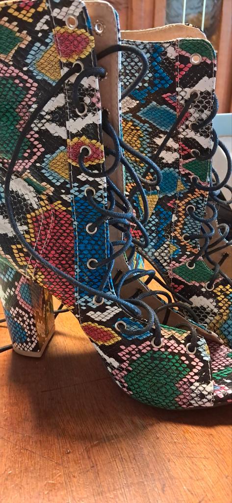 Slangenprint Hakken -korte laarsjes Maat 39, Kleding | Dames, Schoenen, Zo goed als nieuw, Schoenen met hoge hakken, Overige kleuren