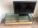 Glazen TV meubel met houten laden (beschadigd) op wielen, Huis en Inrichting, Kasten | Televisiemeubels, Gebruikt, 100 tot 150 cm