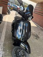 Vespa Sprint Bromfiets, Fietsen en Brommers, Scooters | Vespa, Ophalen, Maximaal 45 km/u, Vespa S, Zo goed als nieuw