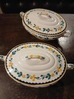 2 petrus regout oude dekschalen., Antiek en Kunst, Ophalen