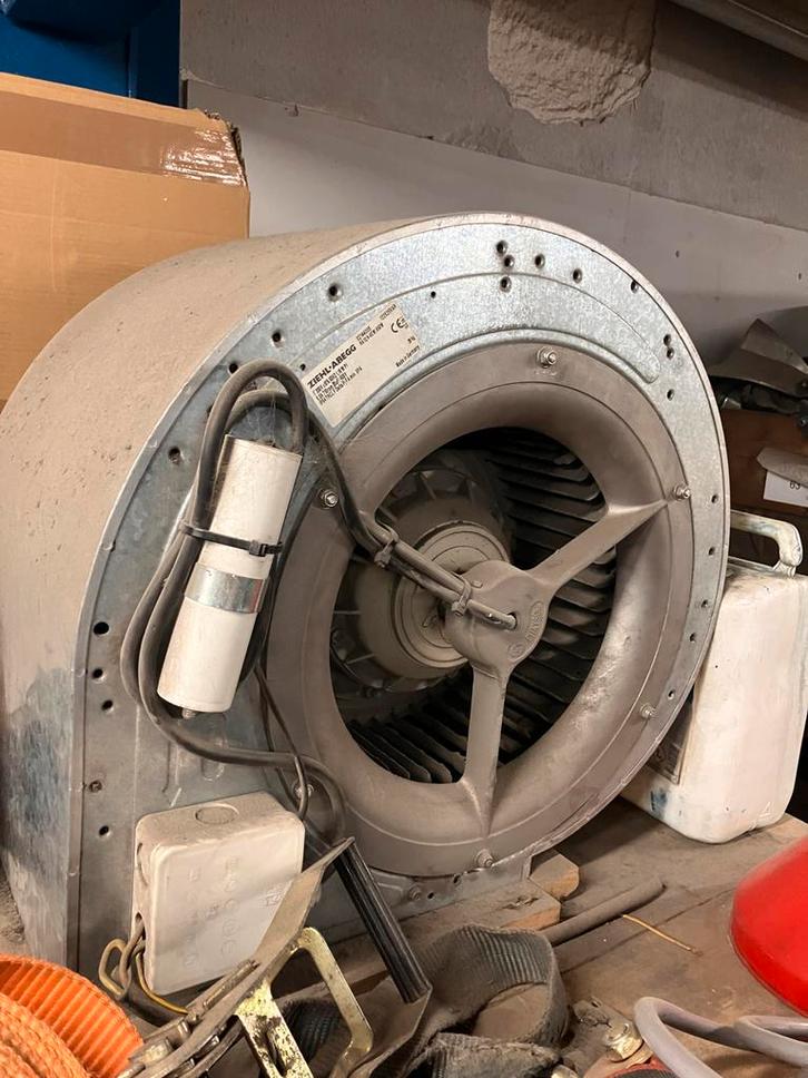 ZIEHL-ABEGG Blaas Motor lucht ventilator afzuiging, Doe-het-zelf en Verbouw, Ventilatie en Afzuiging, Gebruikt, Ventilator en Afzuiger