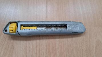 Stanley afbreekmes Interlock (18 mm) en rubber hamer
