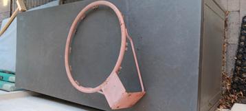 basketbal ring, zonder net. beschikbaar voor biedingen