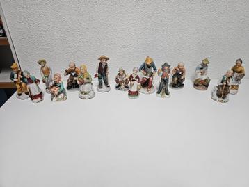 15 porseleinen beeldjes voor €60,-! beschikbaar voor biedingen