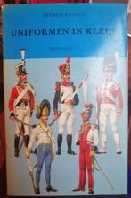 UNIFORMEN in KLEUR, Verzamelen, Verzenden, Nederland, Boek of Tijdschrift