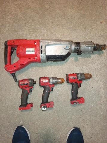 Millwaukee accu schrijfmachine ongetest en breekhamer. beschikbaar voor biedingen