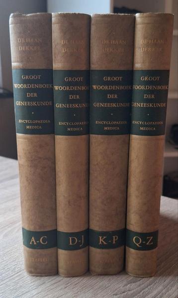 Groot Woordenboek der Geneeskunde - Complete Serie beschikbaar voor biedingen