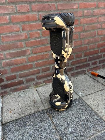 Hoverboard met kart (zitje) beschikbaar voor biedingen