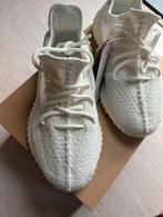 Originele Yeezy boost 350 v2 bone nieuw in doos! Maat 38 2/3, Adidas, Wit, Nieuw, Ophalen of Verzenden