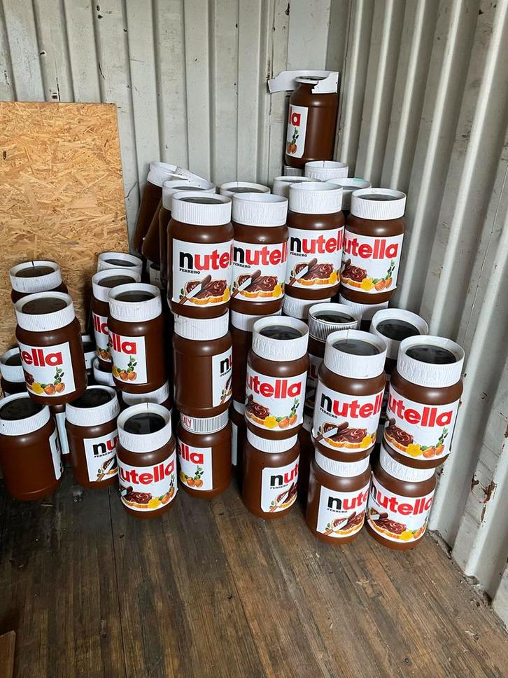 Grote partij XL Nutella dummy potten - 50 stuks, Diversen, Rommelmarktspullen, Gebruikt, Ophalen of Verzenden