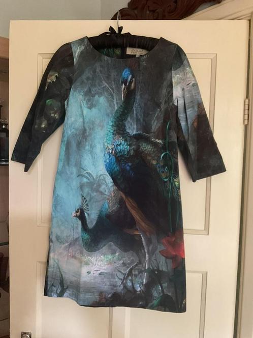 ERG MOOIE DRESSED WITH LOVE PAUWENJURK MT 36/38, Kleding | Dames, Jurken, Gedragen, Maat 36 (S), Overige kleuren, Boven de knie