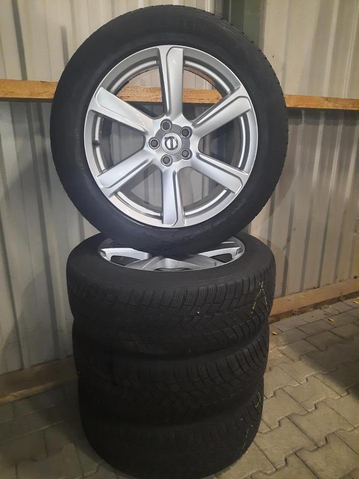 MOOIE 19 inch velgen 5×108 OEM VOLVO XC90 XC60 WINTERBANDEN, Auto-onderdelen, Banden en Velgen, Banden en Velgen, Winterbanden