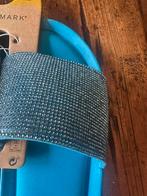 Mooie glitterslippers, Ophalen of Verzenden, Zo goed als nieuw, Blauw