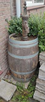 Grote regenton/wijnvat met pomp en kraantje, Tuin en Terras, Regentonnen, Ophalen, Gebruikt, 150 liter of meer, Met kraantje