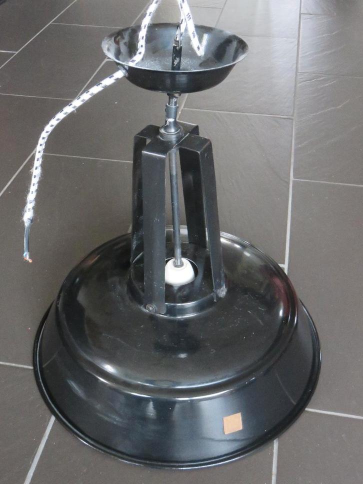 Stoere industriële hanglamp van HK living zwart, Huis en Inrichting, Lampen | Hanglampen, Gebruikt, Minder dan 50 cm, Metaal, Ophalen of Verzenden