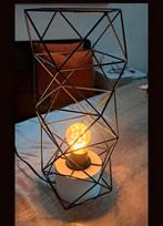 Moderne tafel lamp op zware voet, Huis en Inrichting, Lampen | Tafellampen, Modern, Zo goed als nieuw, Ophalen